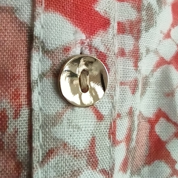 JM Collection Size L Women's Button-up Linen/Rayon blend Hi-Low Top Shirt Blouse - Picture 6 of 10